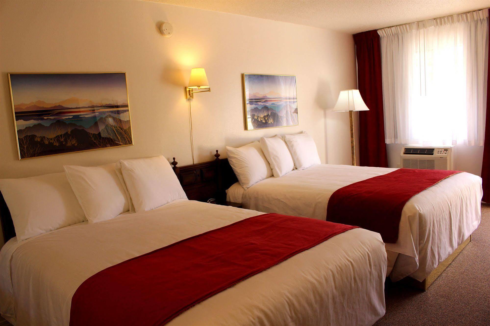 ميدفورد Sovana Inn المظهر الخارجي الصورة