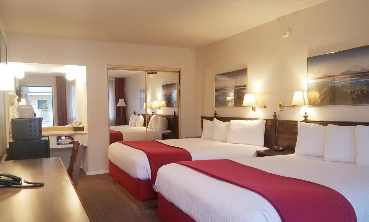 ميدفورد Sovana Inn المظهر الخارجي الصورة